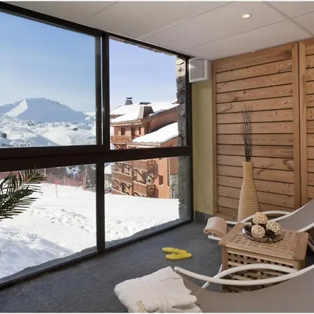 Apartment Belle Plagne, Vue Montagnes, Au Pied Des Pistes, Proche De L'esf & Espace Piscine Inclus *