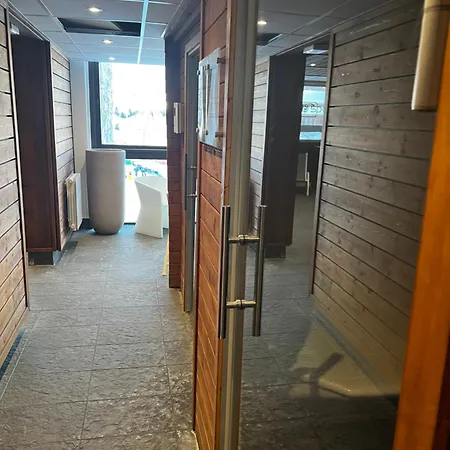 Apartment Belle Plagne, Vue Montagnes, Au Pied Des Pistes, Proche De L'esf & Espace Piscine Inclus